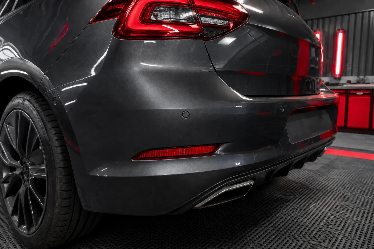 Rear bumper scuff repair